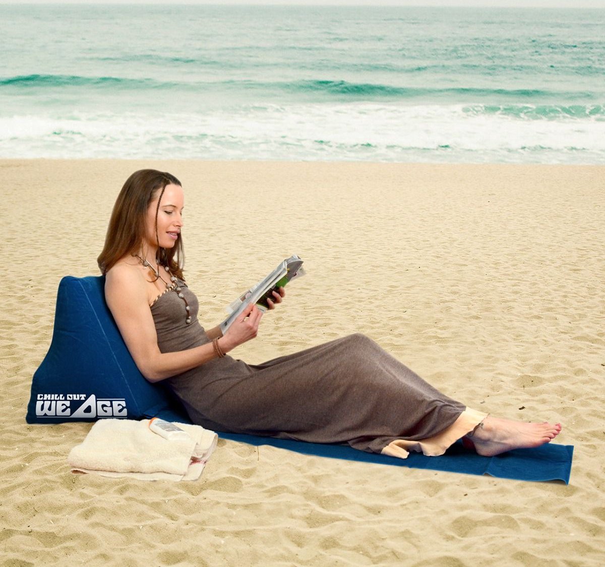  CKB LTD - Chill Out - Luchtbed - Campingstoel - Wedge Opblaasbare Ligstoel - Blauw Strandstoel 1 Persoons Volwassen Luchtbedden Kampeerstoel Vouwstoel Stoel Slaapmatje Slaapmatten Opvouwbaar Volwassenen Tuinstoel Opblaasstoel Kampeerstoelen Lucht