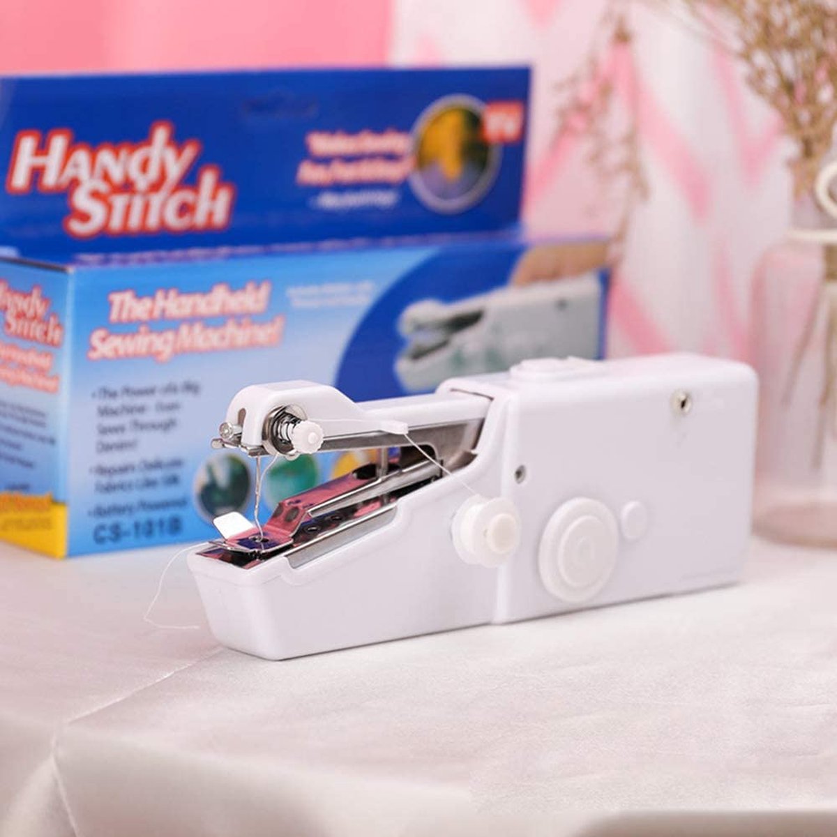  Borvat® | Elektrische Mini Handnaaimachine | Repareren Van Kleding Scheuren Of Gaten | Compact Voor Reizen Of Vakantie | Draadloze Hand Naaimachine Op Batterijen
