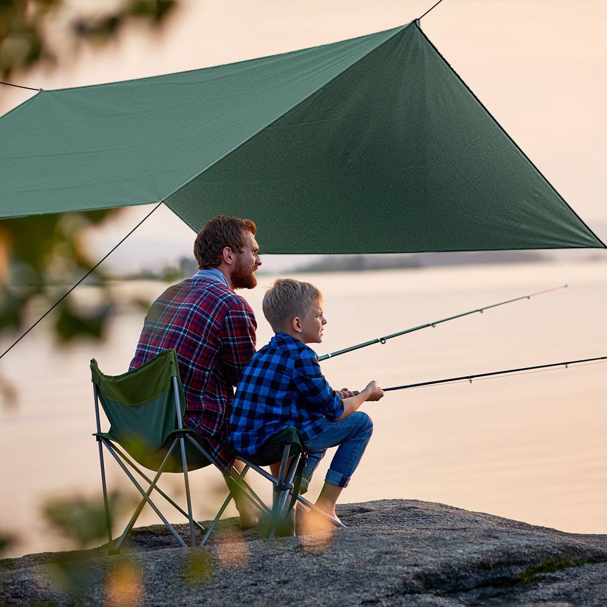 Merkloos BRGOOD Tarps - Shelter - Rechthoek - 240*220cm - Waterdicht - Met Scheerlijnen En Haringen - Geen Stokken - Voor Kamperen - Groen