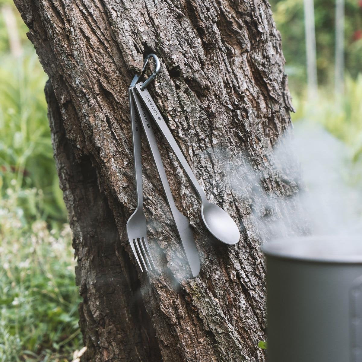  Navaris Campingbestek Van Titanium - Set Met Vork, Mes En Lepel - Bestekset Voor Onderweg En Op Reis - Inclusief Karabijnhaak En Bewaarzakje
