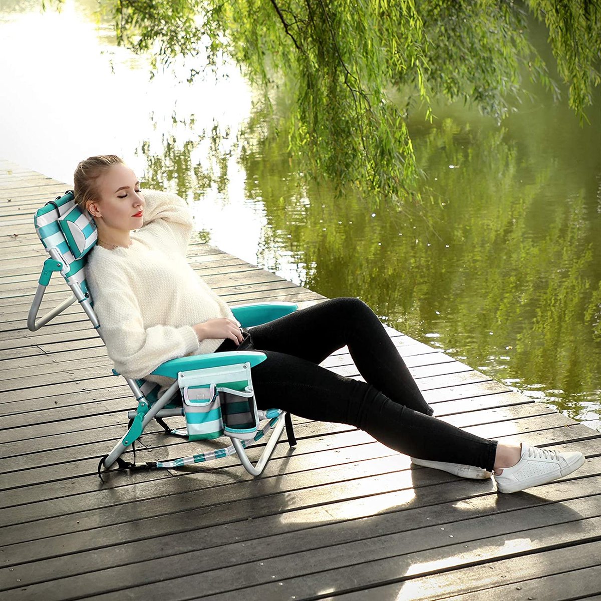  Strandstoel Met Afneembare Hoofdsteun, Draagbare Klapstoel, Campingstoel, Rugleuning Tot 180° Verstelbaar, Met Bekerhouder En Zijvak, Groene En Witte Strepen GCB62JW