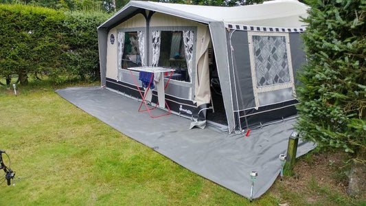  Tentzeil Bescherming , Gronddoek , Anti Worteldoek 8 X 4.80 Mtr / 130 Gr P/m²