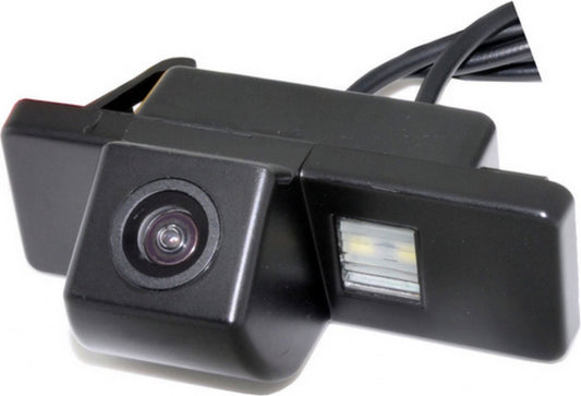  Achteruitrijcamera Op Plek Van Kentekenverlichting (zonder Display) / 658x462 Pixels / Kleur